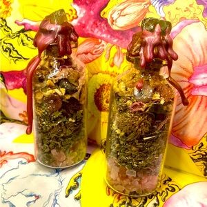 Autumn abundance intention jar with herbs and crystals handmade 🌼🌻🌞🌝✨